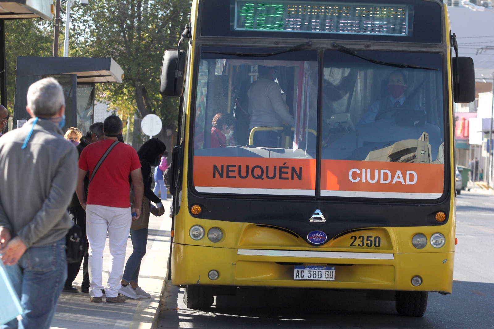 NF016-NEUQUÉN.Transporte-publico-tendran-camara-vigilancia-Coronavirus-FOTO-Oscar-Livera