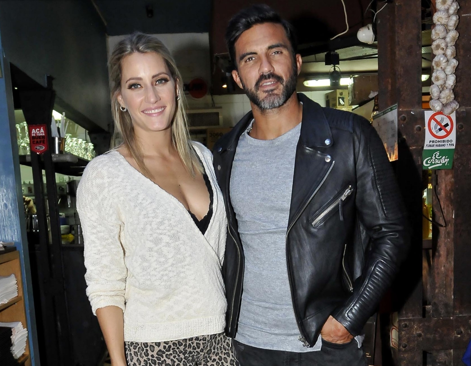 Reestreno-de-la-obra-Nuevamente-juntos-un-amor-de-revistas-en-la-calle-Corrientes-42