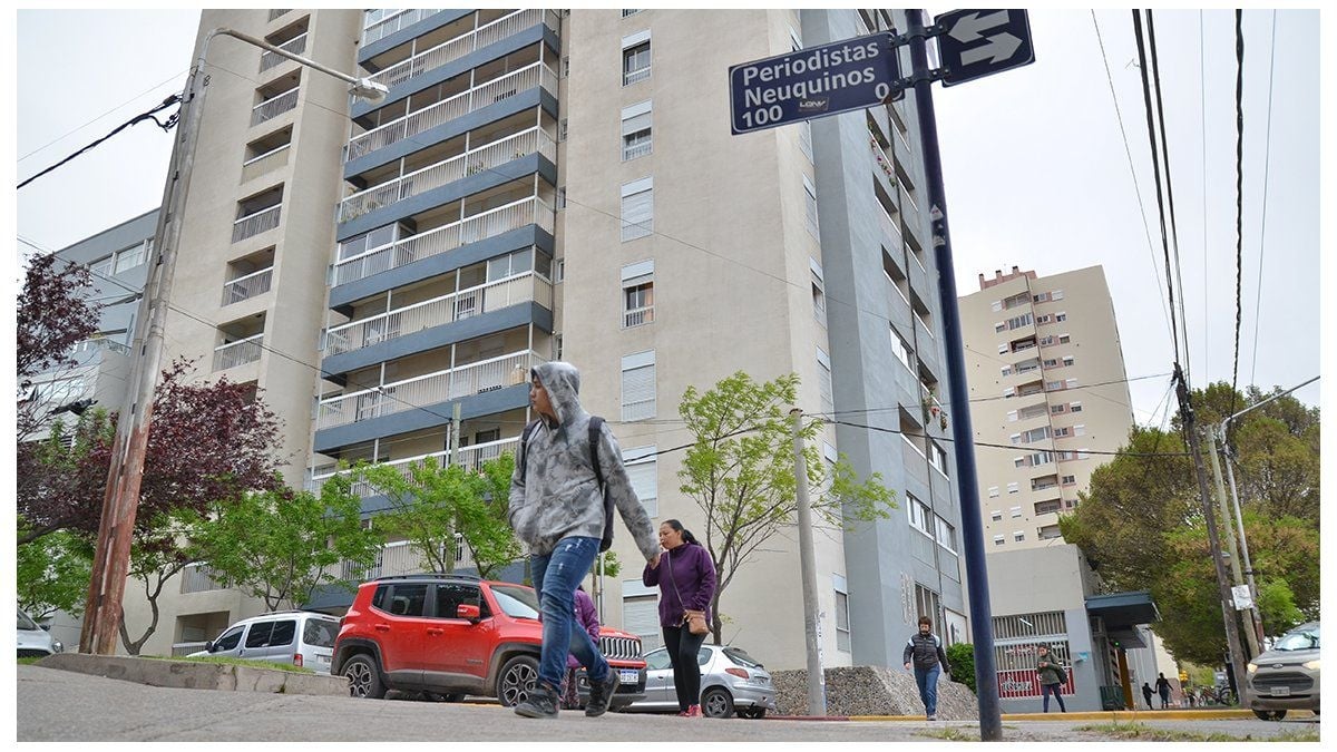 periodistas-neuquinos-y-avenida-argentina