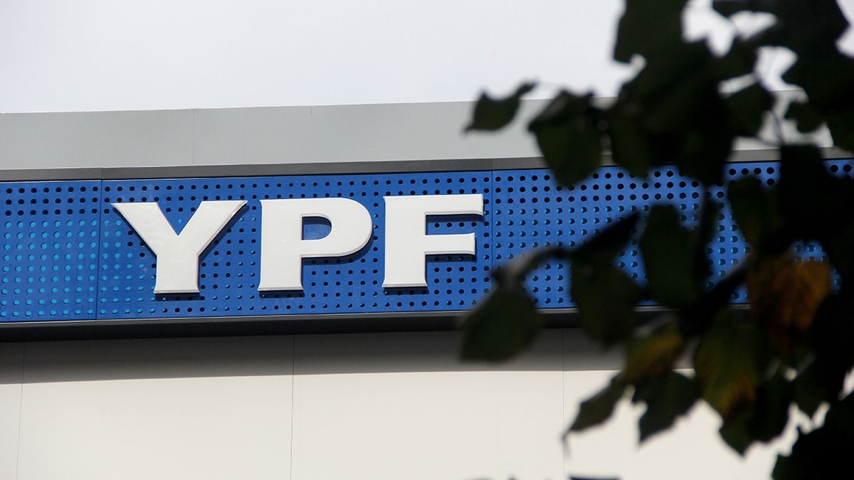 ypf-subastara-parte-su-flota-vehiculos