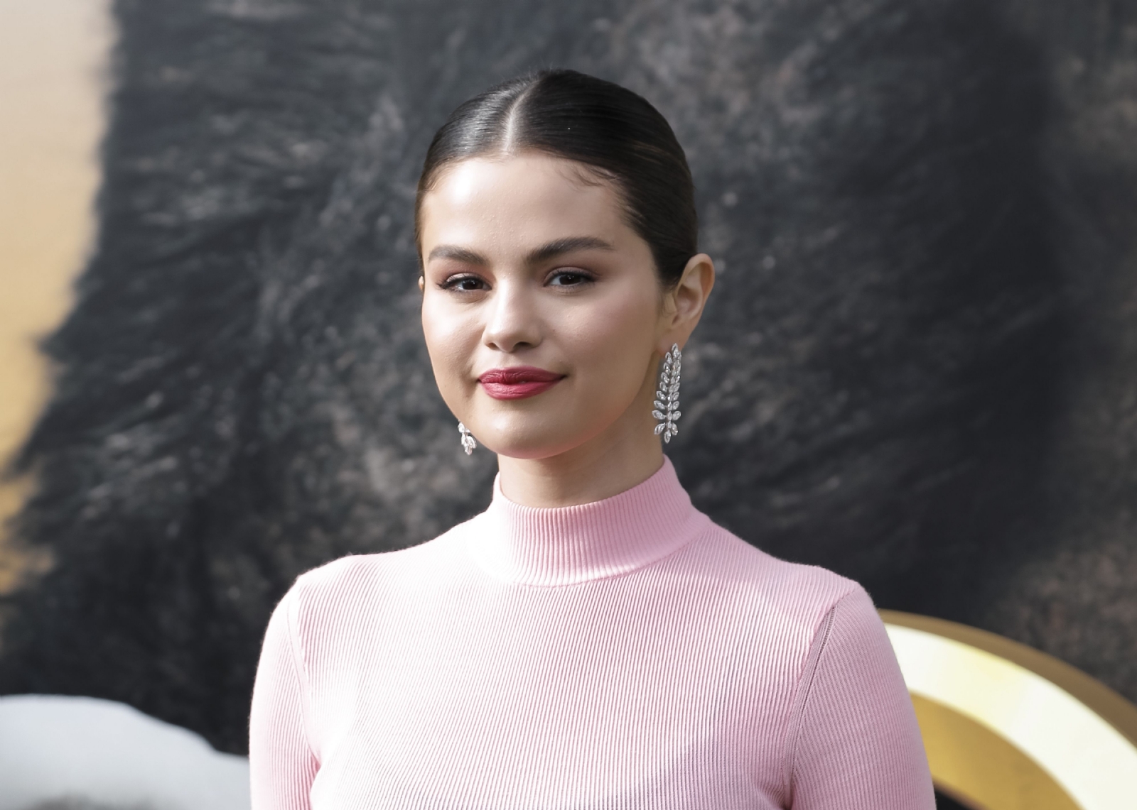 selena-gomez-attends-the-premiere-of-universal-pictures-news-photo-1580895756