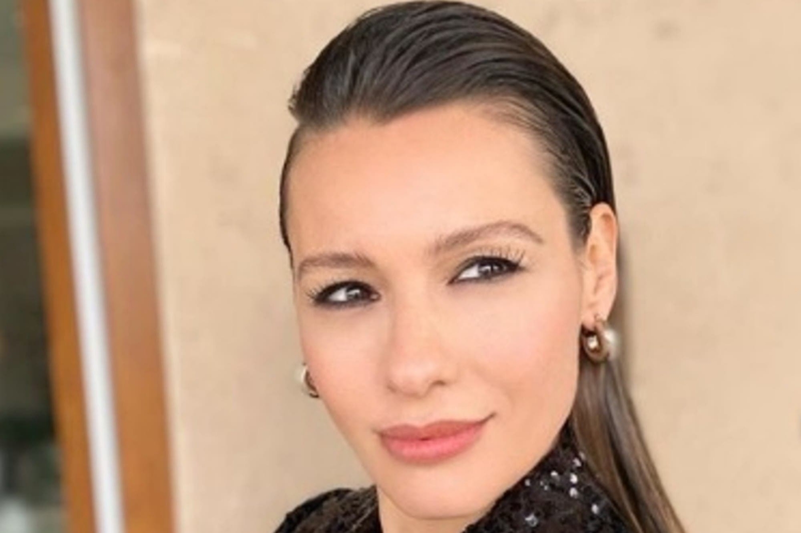 2105191-pampita-ardohain-tengo-dislexia-leo-todo-y-escribo-todo-al-revs