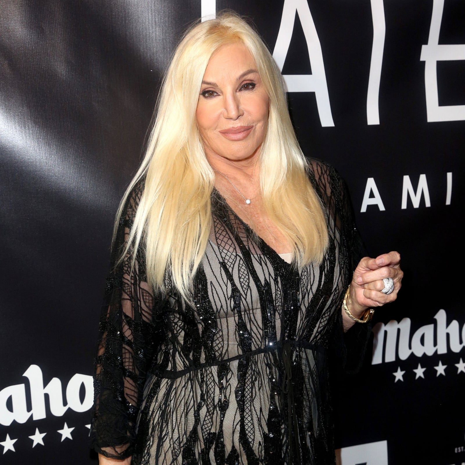 susana-gimenez-traje-de-bano-cumpleanos-77