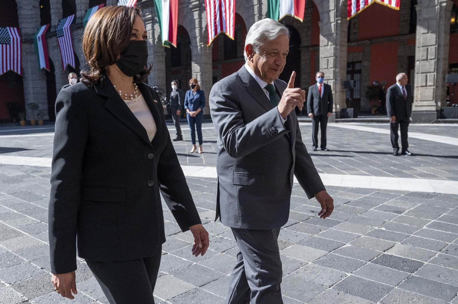 kamala y amlo 1