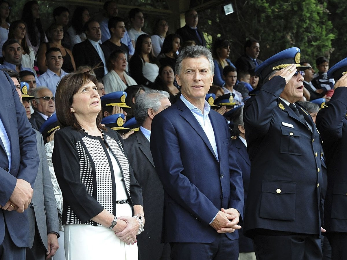 Macri-policia-Bullrich-Burzaco-1920
