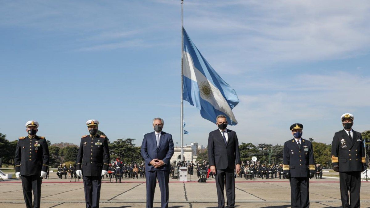 el-presidente-participo-del-encuentro-camaraderia-las-fuerzas-armadas