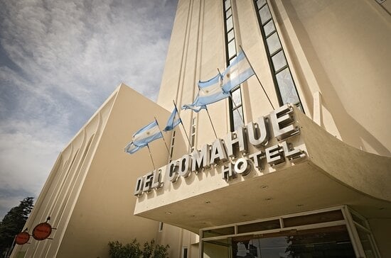 frente-del-hotel