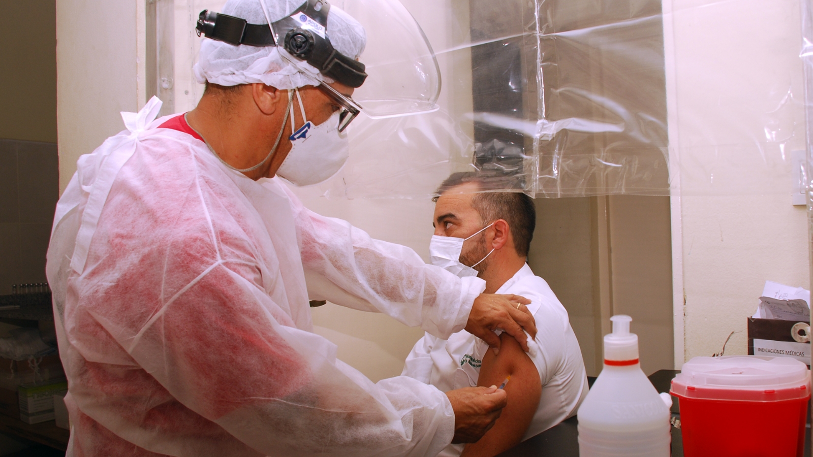 hospital_sommer-aplicacion-de-la-segunda-dosis-contra-covid