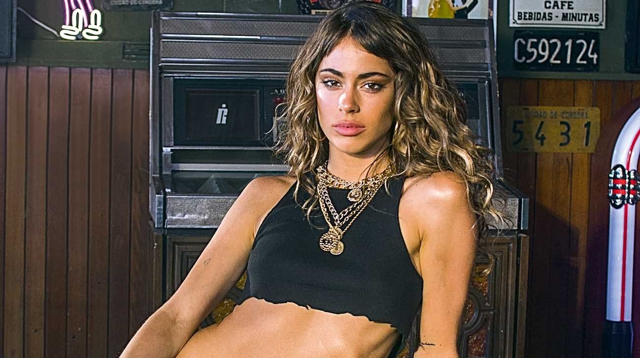 tini-stoessel-intima-y-reflexiva-1165907