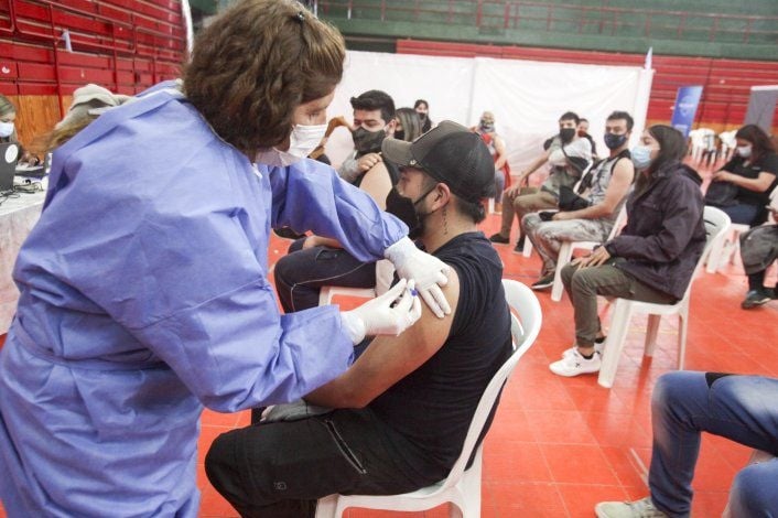 am-vacunacion-ruca-che-domingo-elecciones-5jpg