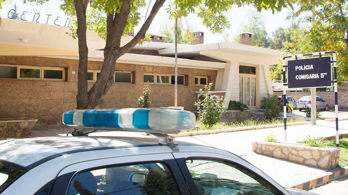 a-comisaria-quinta-centenario-policiajpg