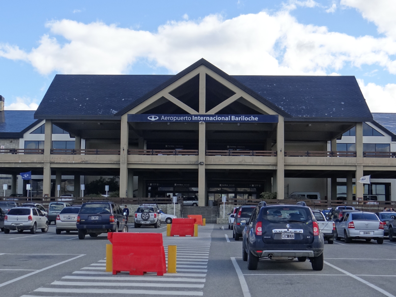 Aeropuerto_Internacional_Teniente_Luis_Candelaria_(Bariloche)