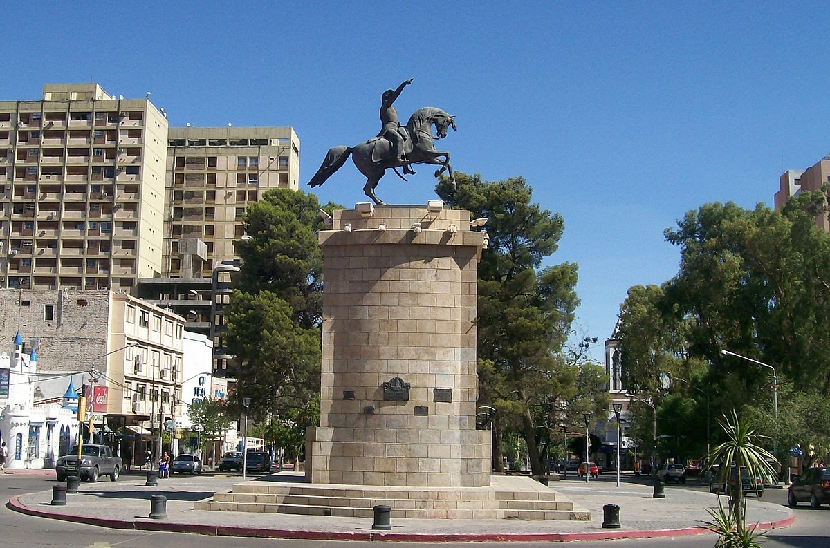 San_Martín_monument_(cropped)