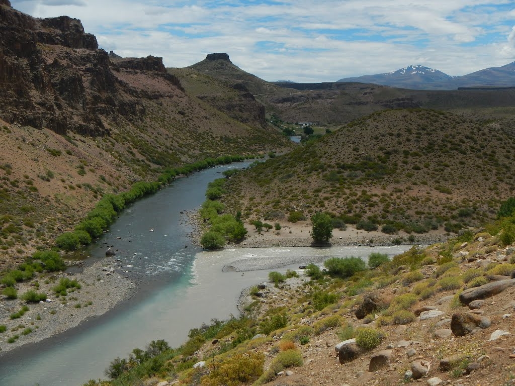 Unión-de-ríos-Neuquén-y-Varvarco-Varvarco