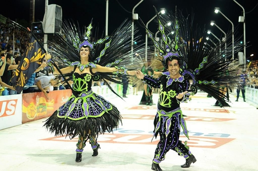 404363_carnaval_portabanderas