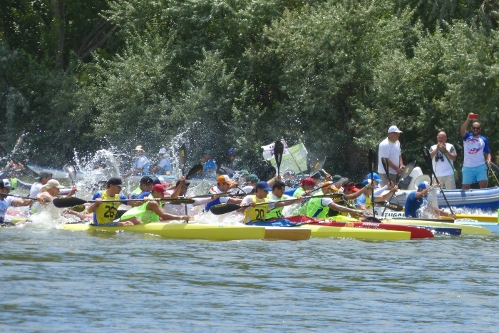 Regata Internacional del Río Negro