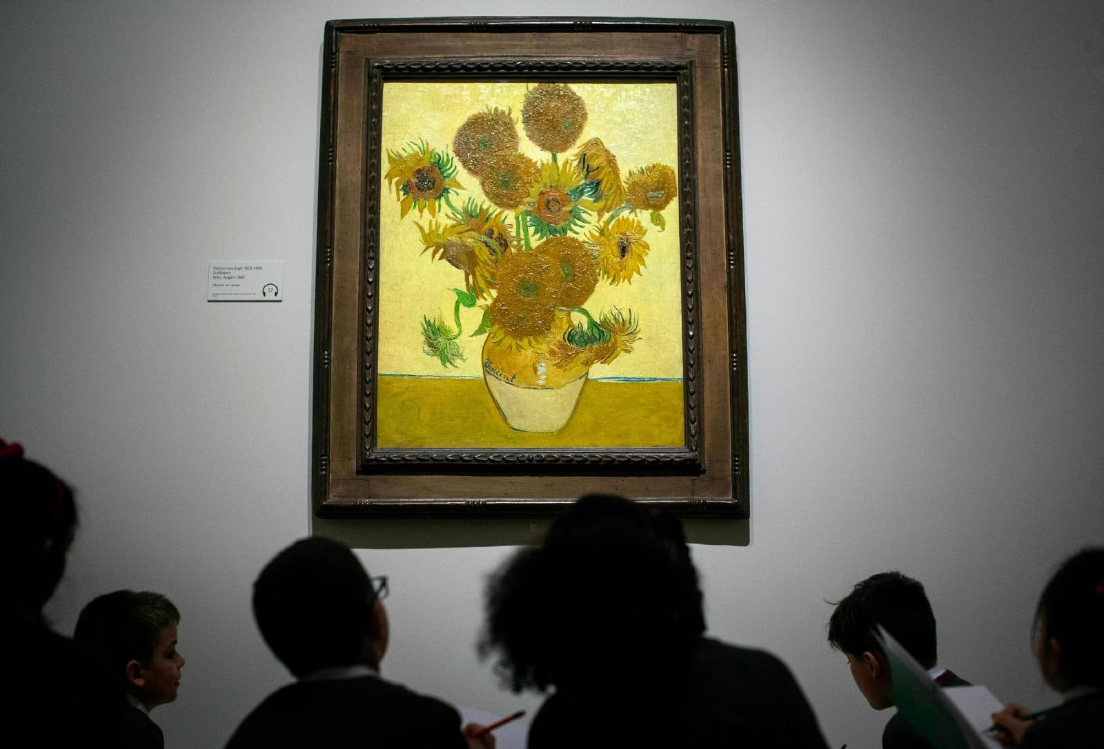 221014074344-02-van-gogh-sunflowers-vandalism-uk-1014