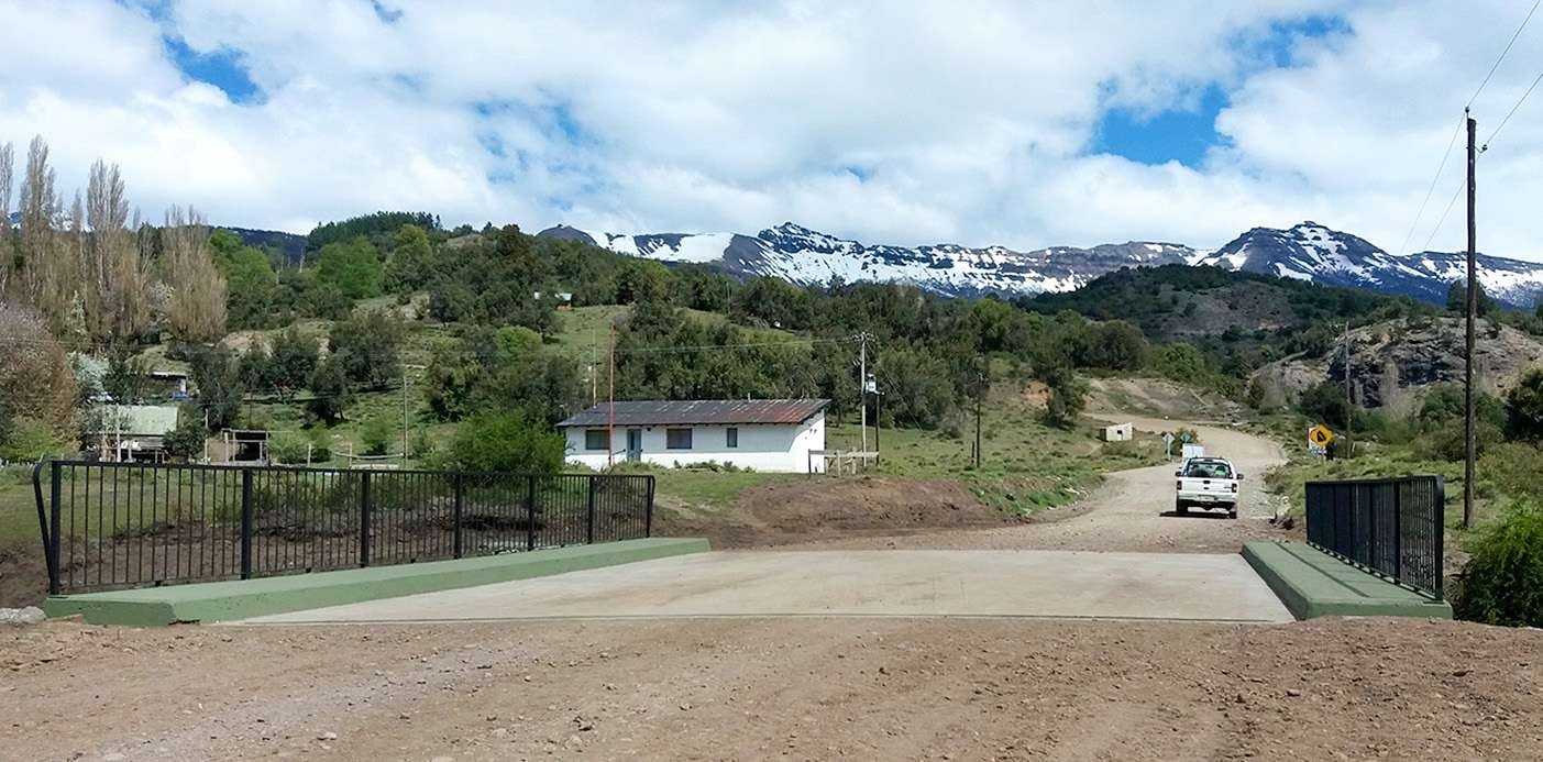 Paraje Puente Blanco, en la ruta provincial Nº 19 del departamento Lácar
