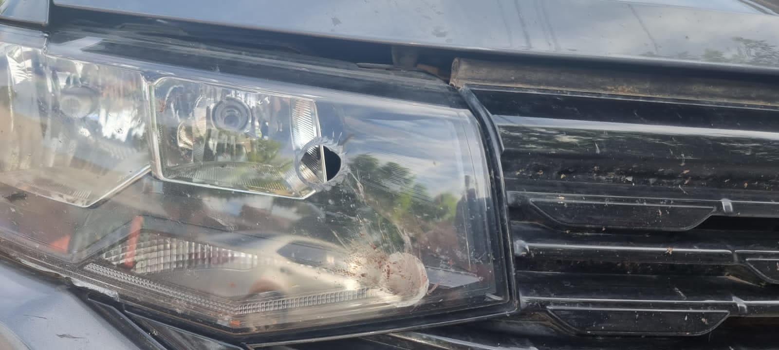 Automóvil baleado de concejal de Añelo (2)