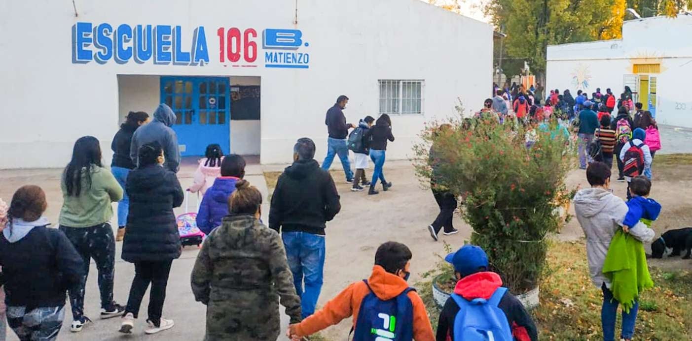escuela plottier - Neuquén Informa