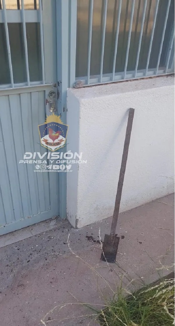 PALA USADA PARA HACER PALANCA EN CASA DE RINCON