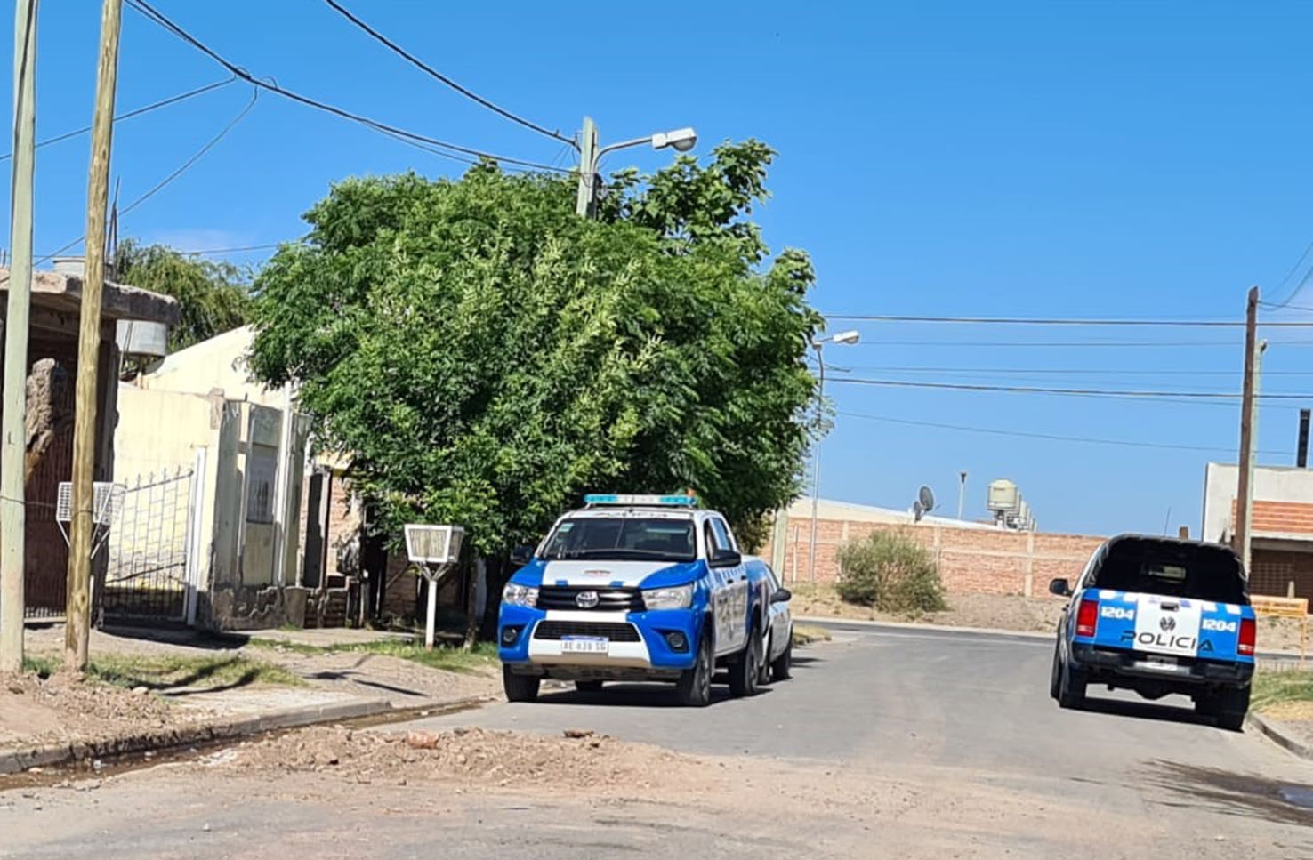 Procedimientos policiales por drogas en el barrio San Lorenzo Norte de la ciudad de Neuquén