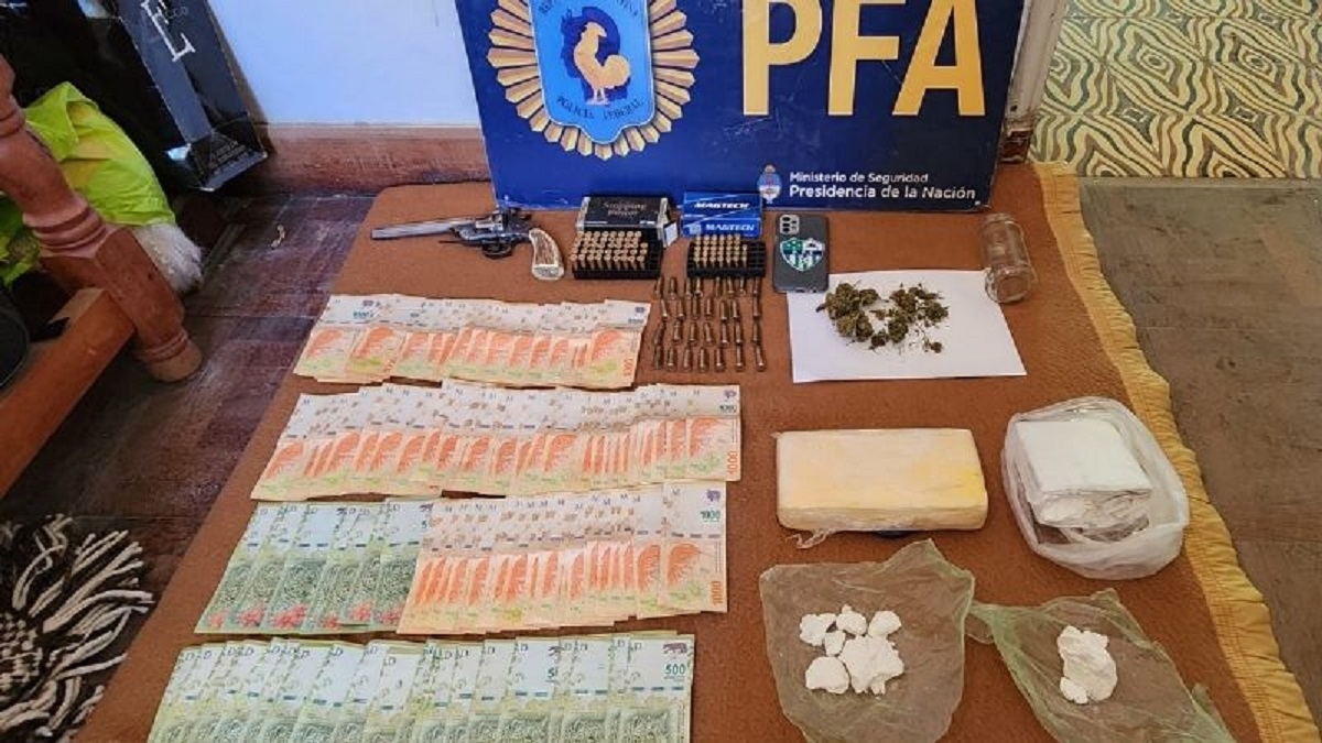 allanamientos cocaina armas y telefonos