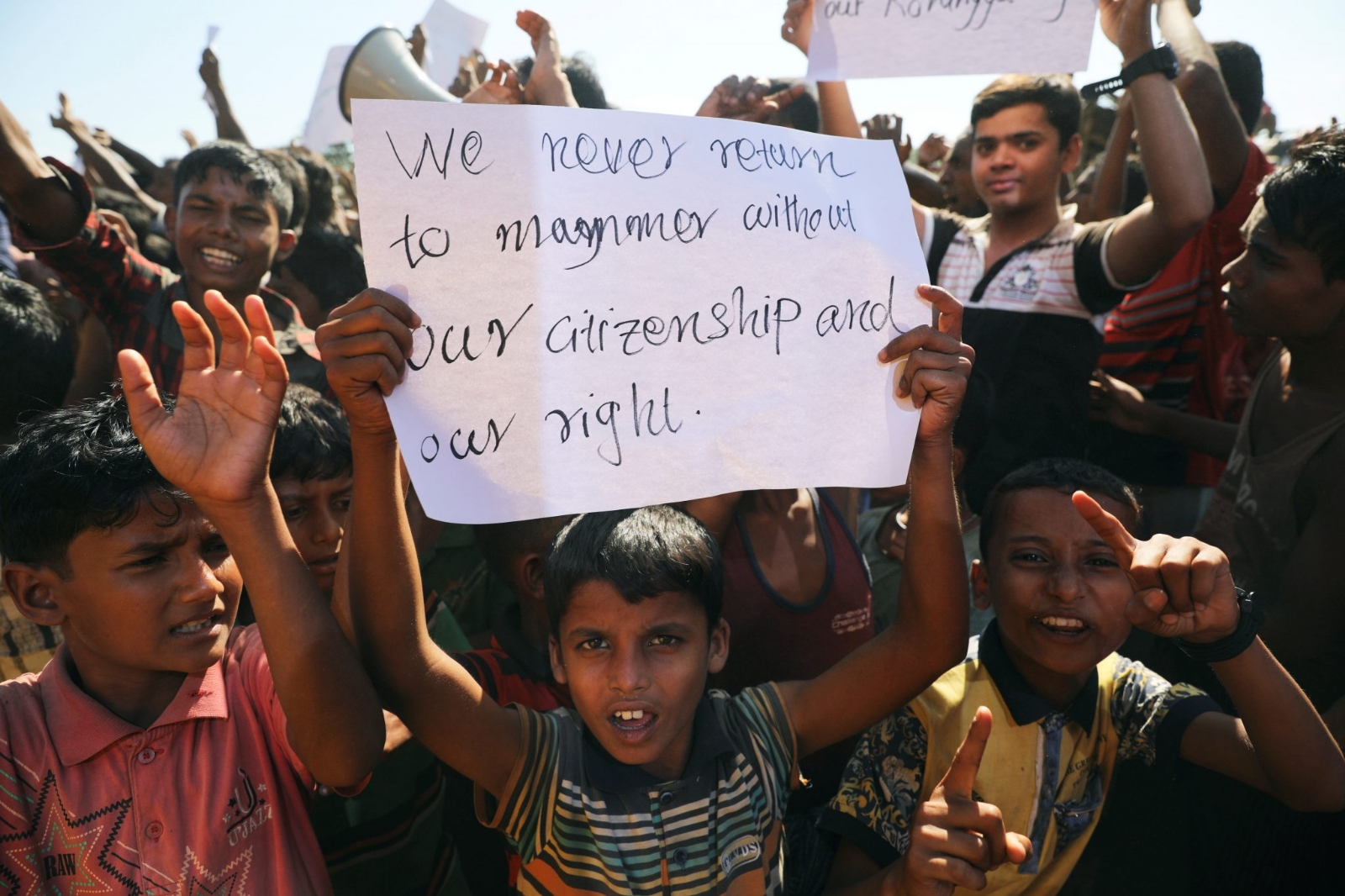 2018-11-15T083847Z_1842366357_RC1A451A6C70_RTRMADP_3_MYANMAR-ROHINGYA-BANGLADESH
