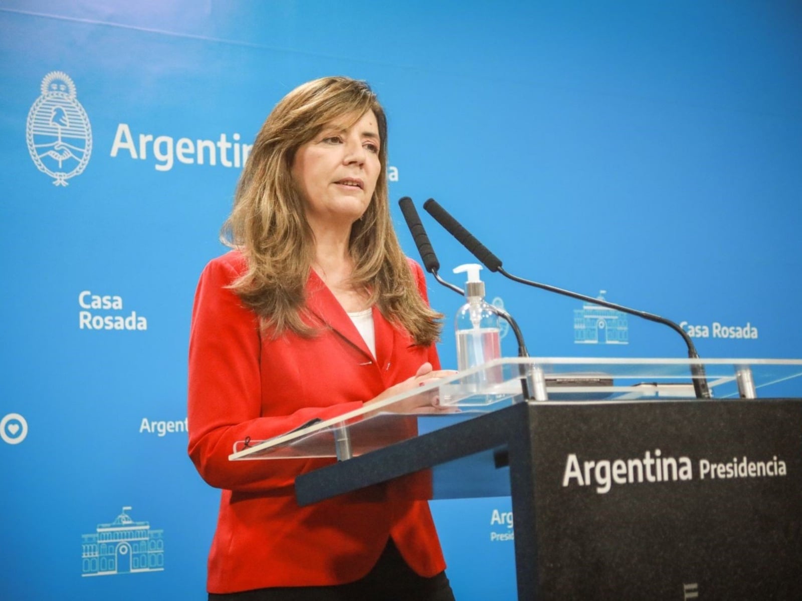 gabriela-cerruti-hablo-en-conferencia___XglCb1iz-_2000x1500__1