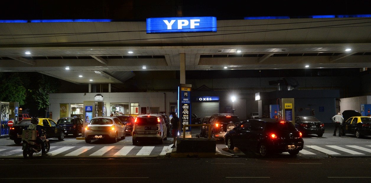 ypf-tiene-una-red-de___oSVOMZC1G_1256x620__1