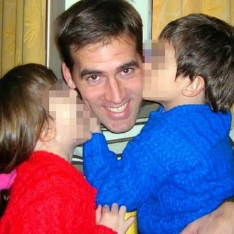 sebastian-domenech-con-sus-hijos___1JSJrACbC_340x340__1