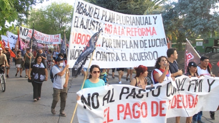 Marcha Neuquén FMI