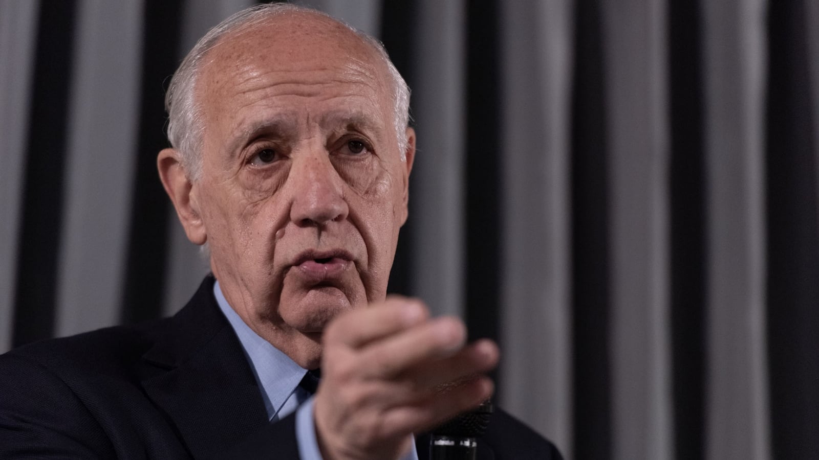 Roberto-Lavagna-en-la-USAL-13