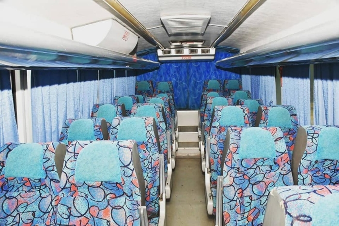 Aluminé transporte