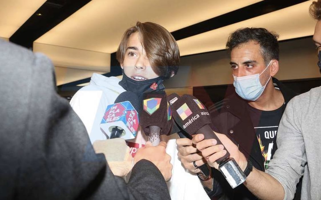 4A12AF21-FA15-4A5D-9B73-94E0AF69A446