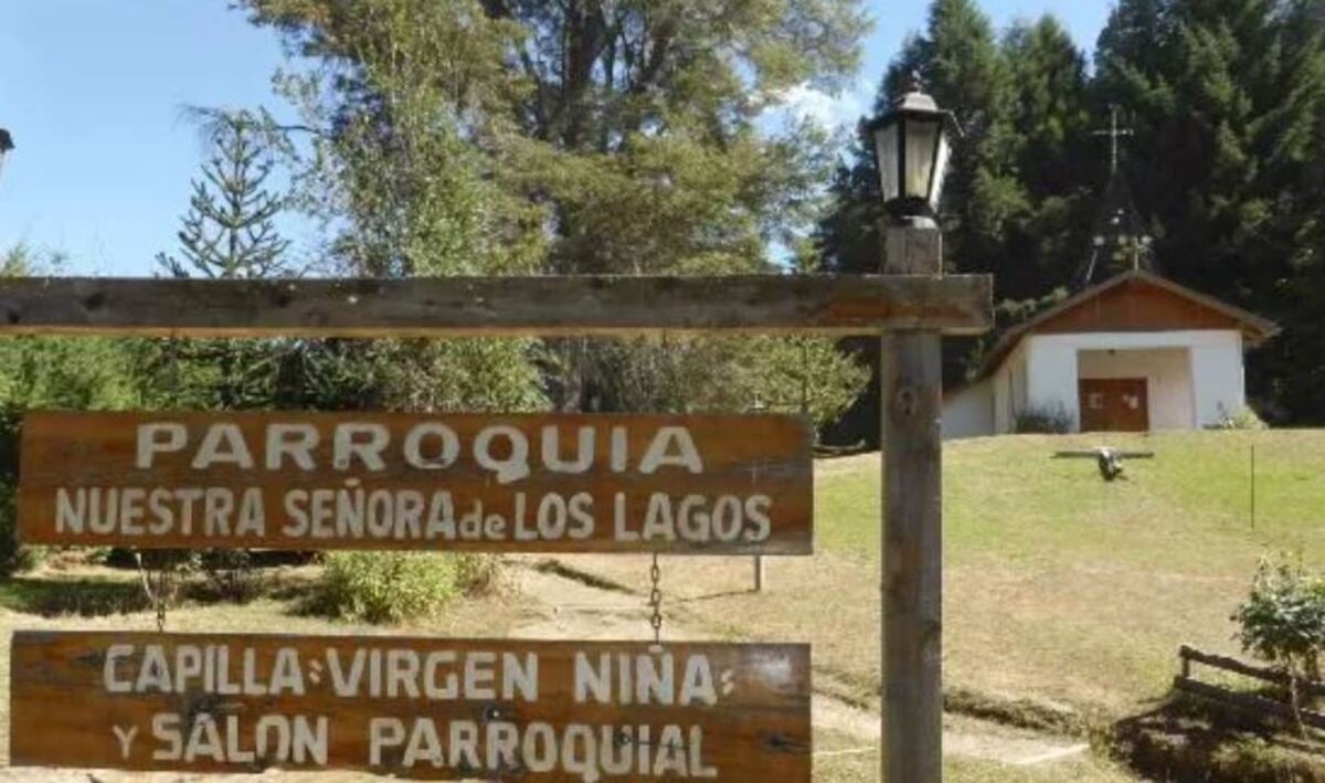 Parroquia Nuestra Señora de Los Lagos Villa La Angostura