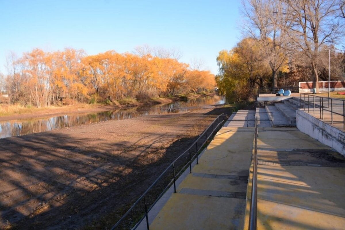 Balneario Albino Cotro de Neuquén (1)