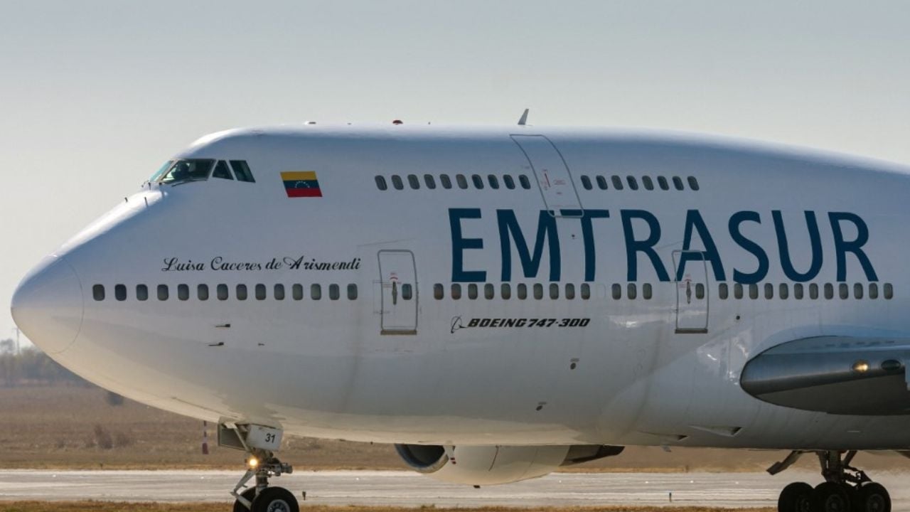 Avio´n-retenido-Argentina