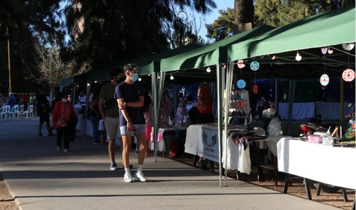 Feria de Economía Social Cipolletti 1
