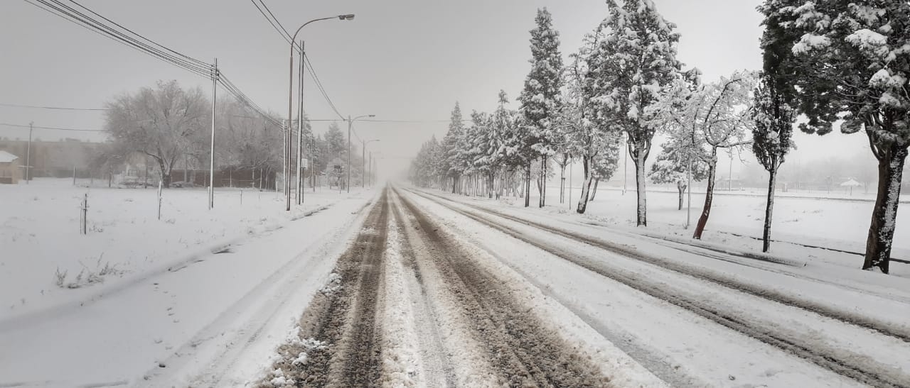 ruta-22-con-nieve-en-cutralco