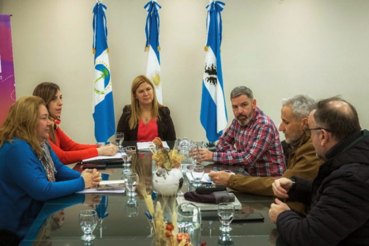 Plottier reunión Ruíz