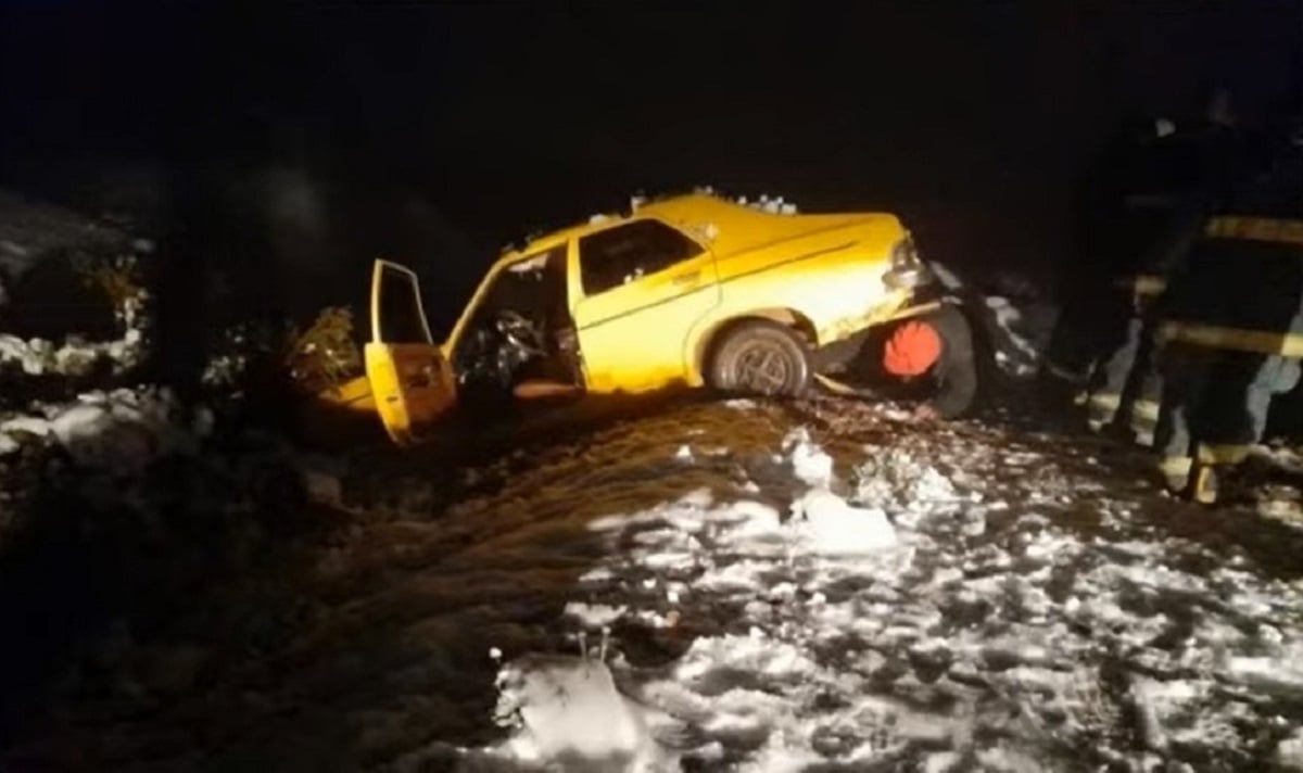 DODGE CAÍDO EN ZANJON (2)