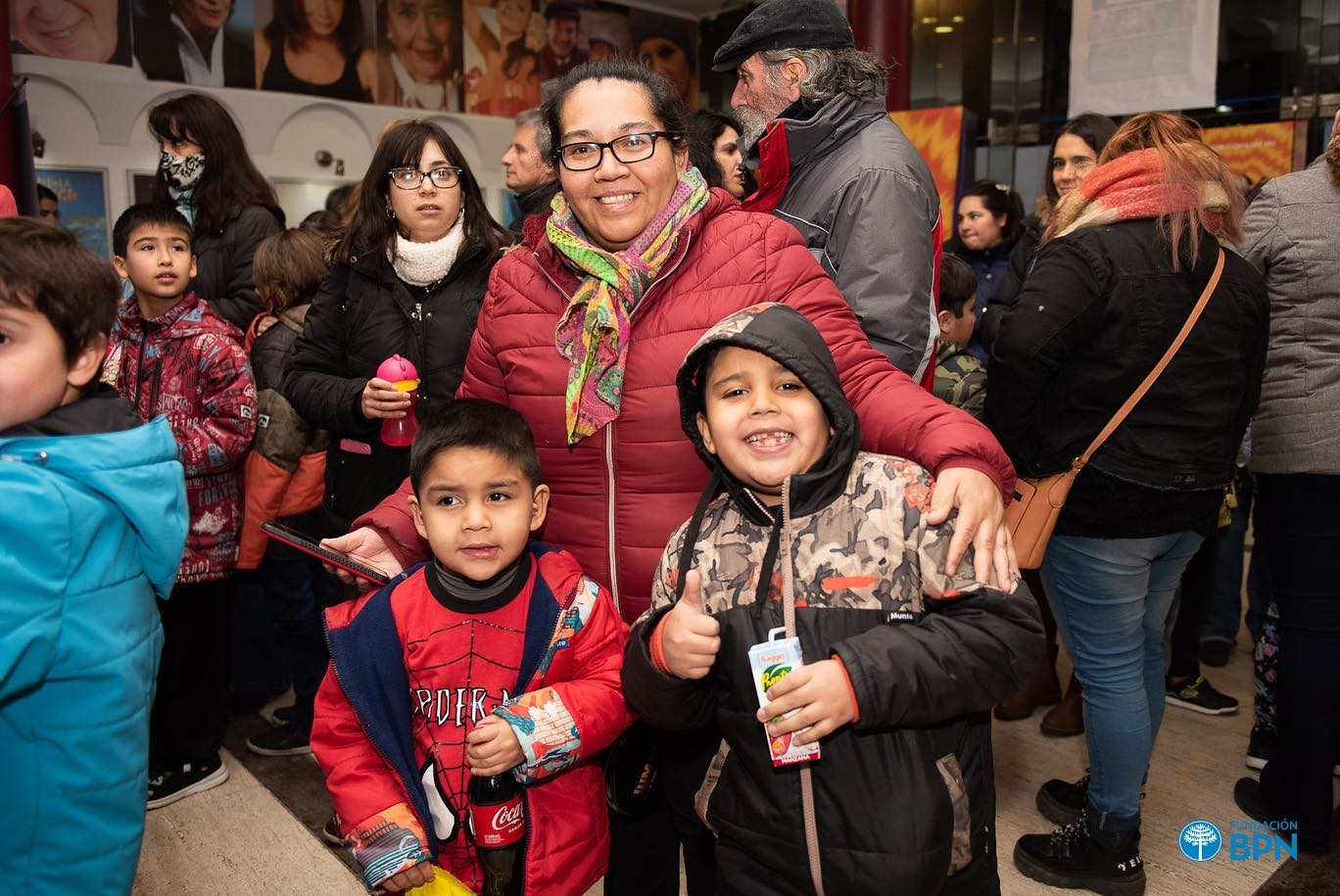 Las familias copan el Cine Teatro Español de Neuquén
