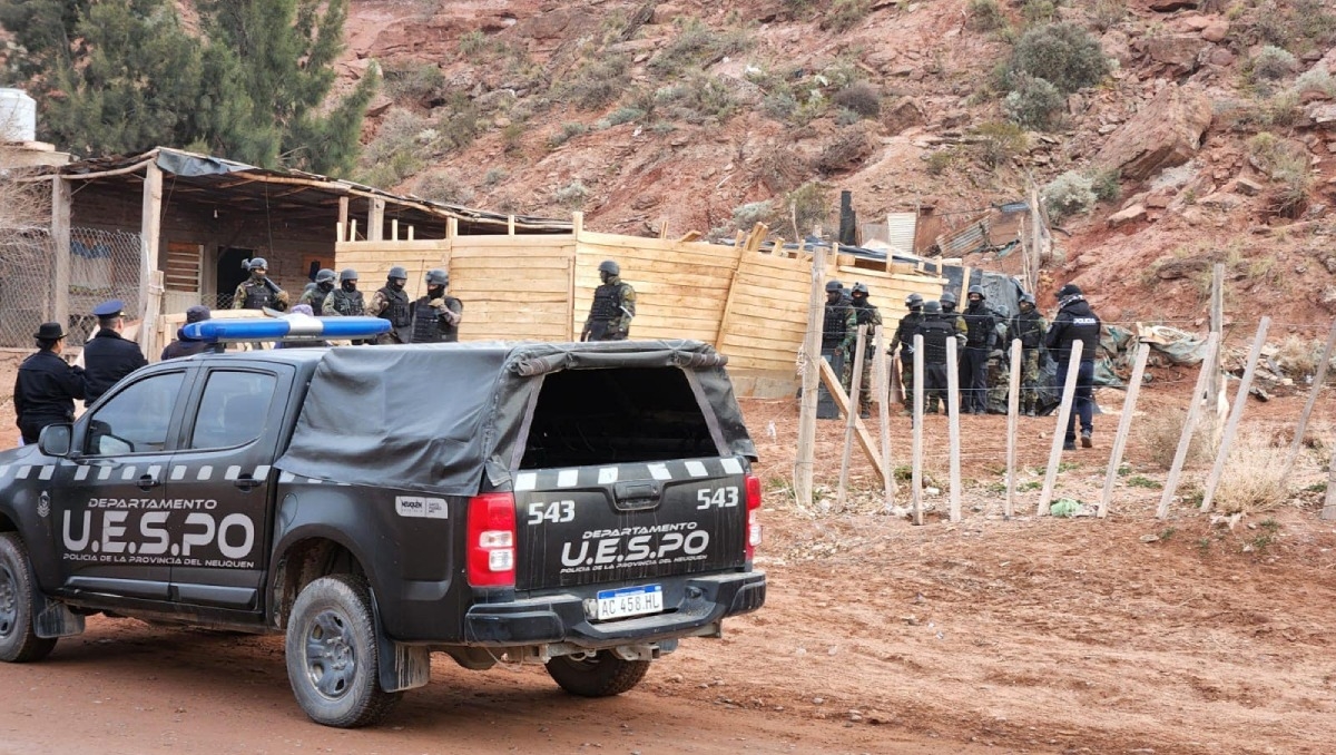 Policía de Neuquén (2)
