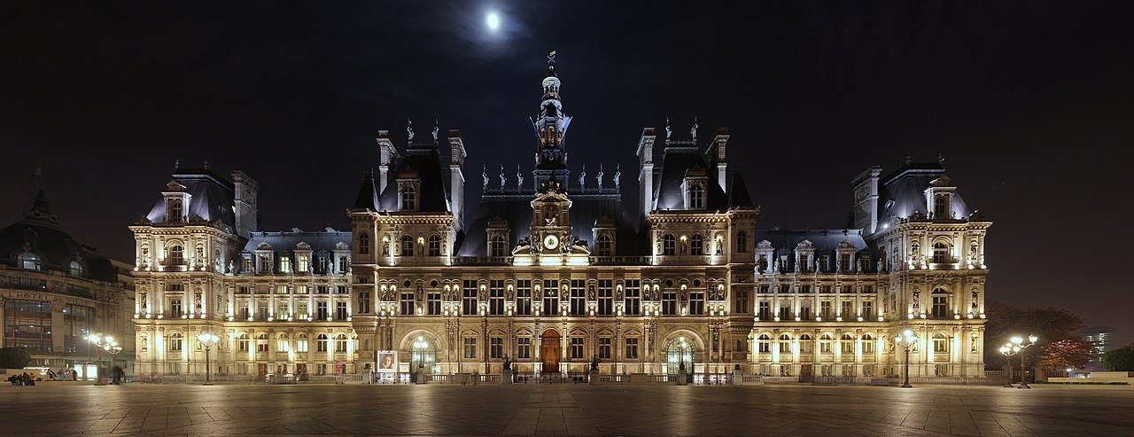 1280px-Hotel_de_Ville_Paris_Wikimedia_Commons