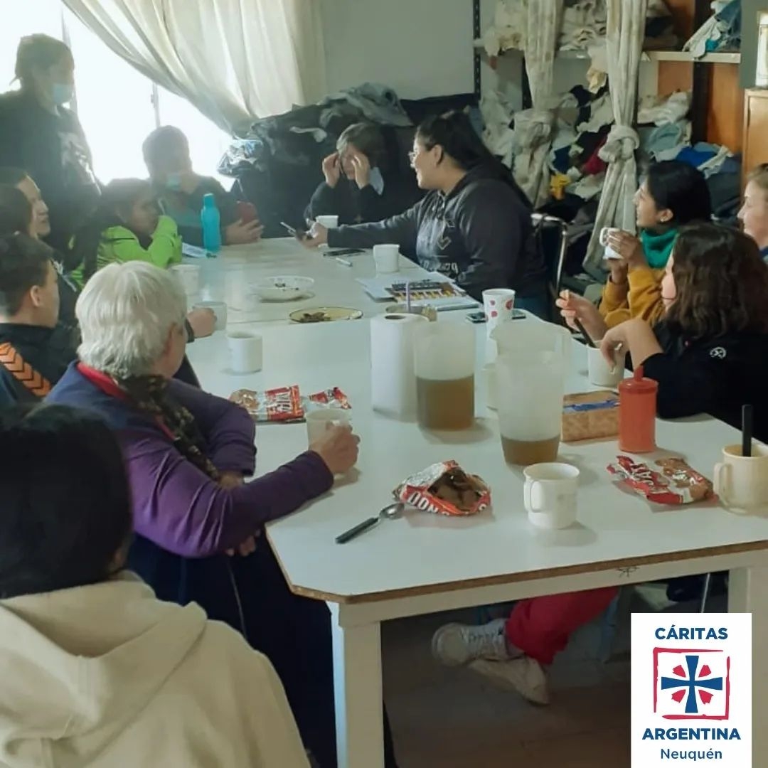 caritas nqn - Facebook