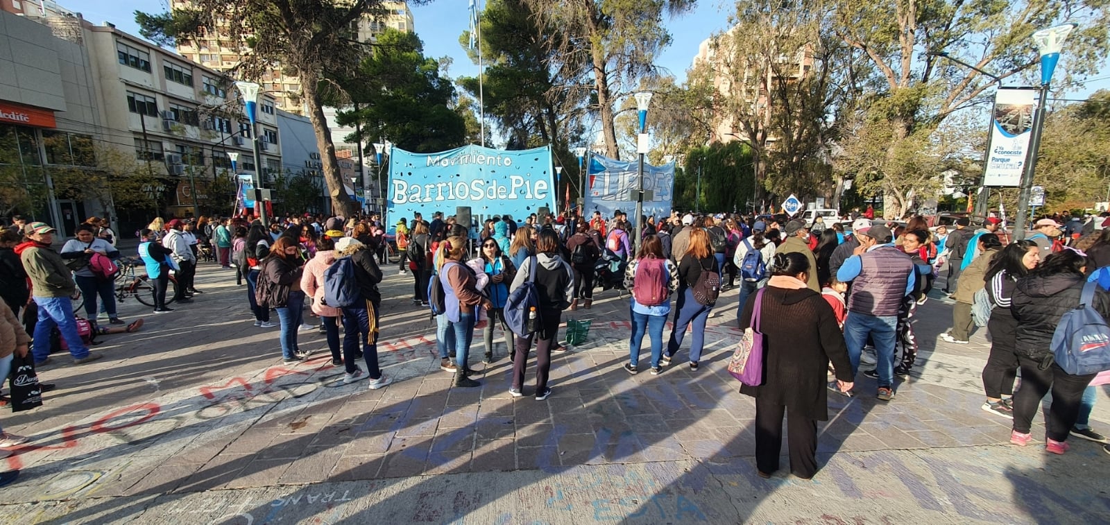 libres del sur y barrios de pie