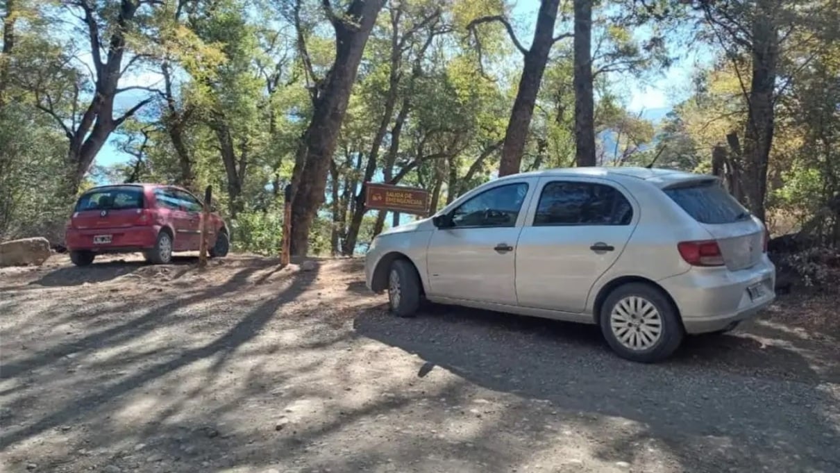 Prohibido estacionar en lugares no habilitados en Playa Catritre