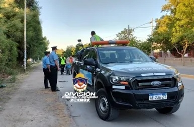 camionetas operativo comisaria 16 29 enero