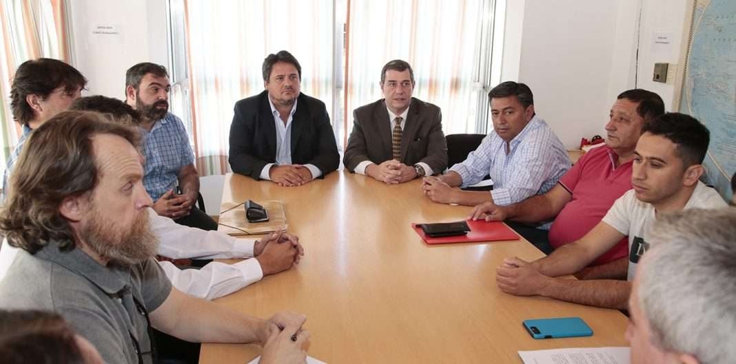 WEB-CABEZA-REUNION-CON-GREMIOS_MG_5722-1068x528